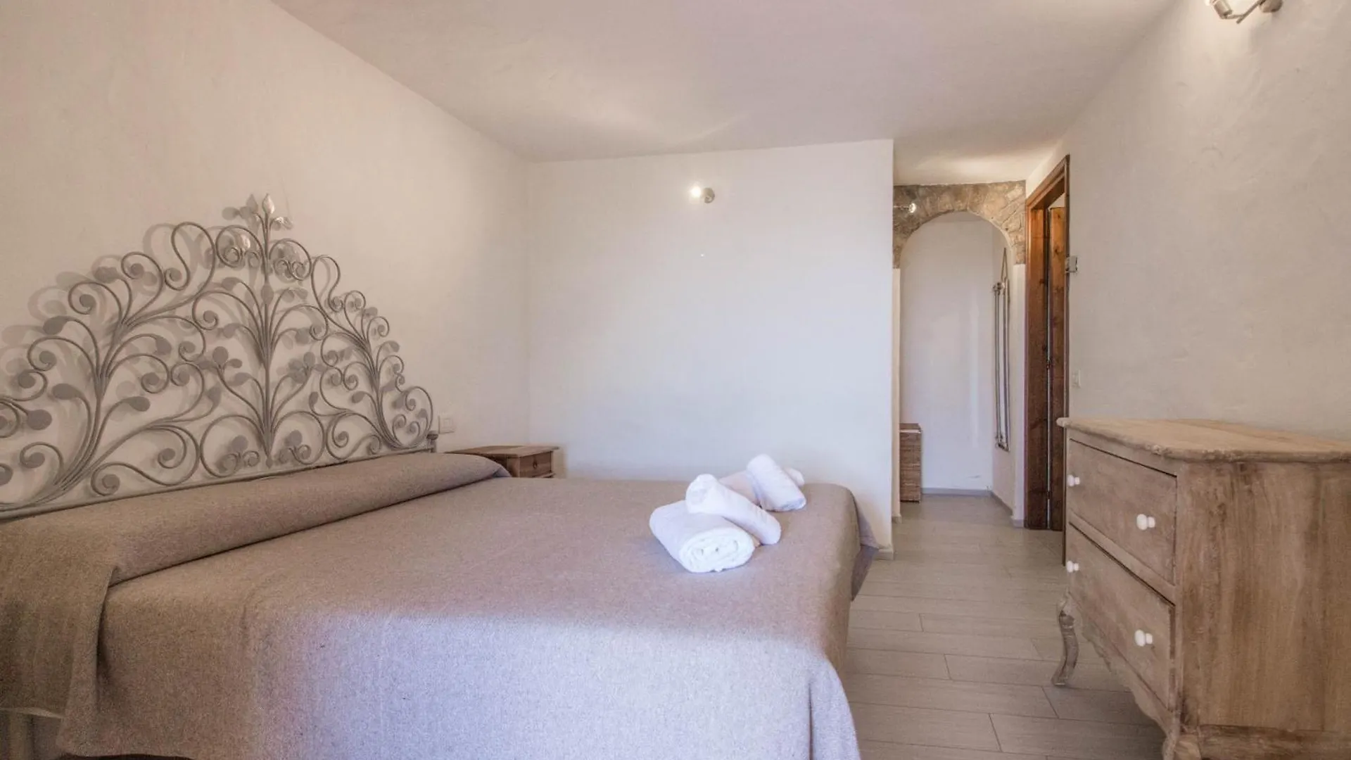 Golfo Aranci - Sea View Apartment With Veranda!